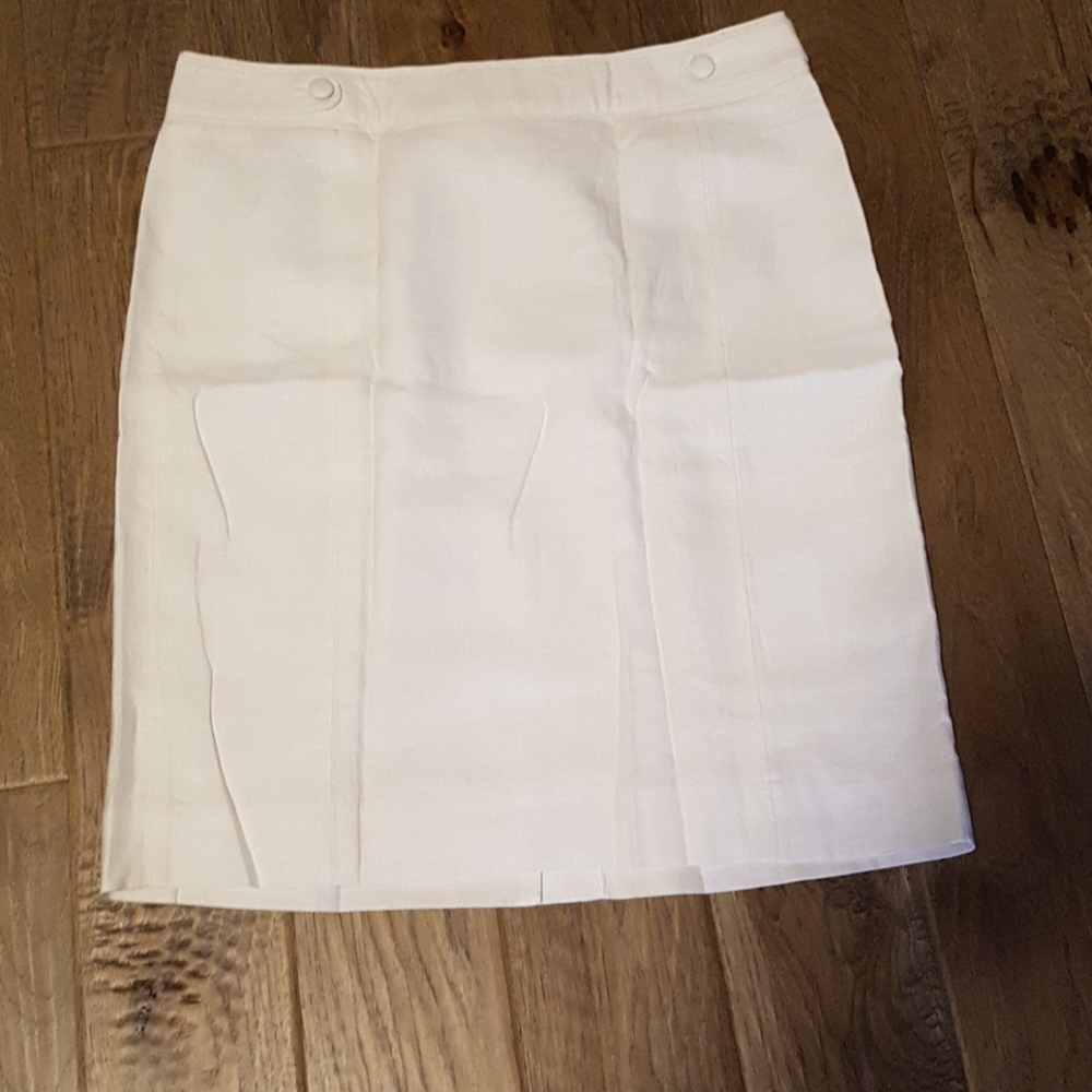 Banana Republic White Skirt